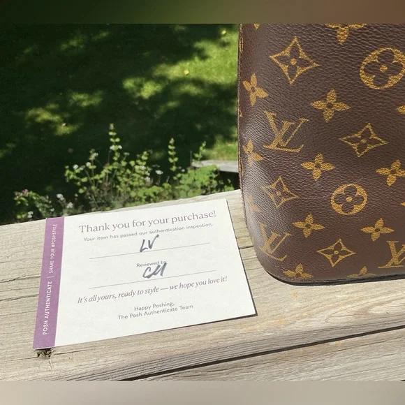 LOUIS VUITTON Luco Monogram Tote Shoulder Bag – EUC ✨ - Picture 14 of 15